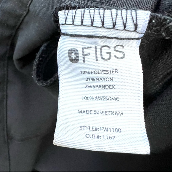 Figs Scrub Casma V-Neck Top Black Size X-small - Picture 9 of 12